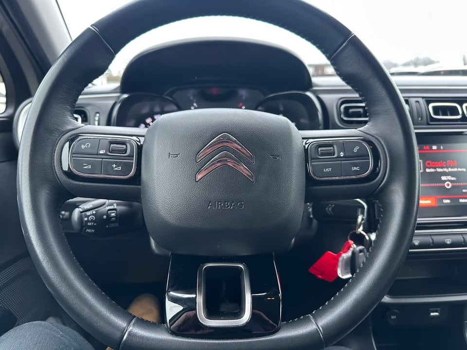 Citroën C3 1,2 PureTech 83 Shine Sport 5d