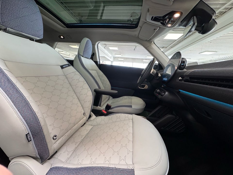 MINI Cooper E Classic Trim L 3d