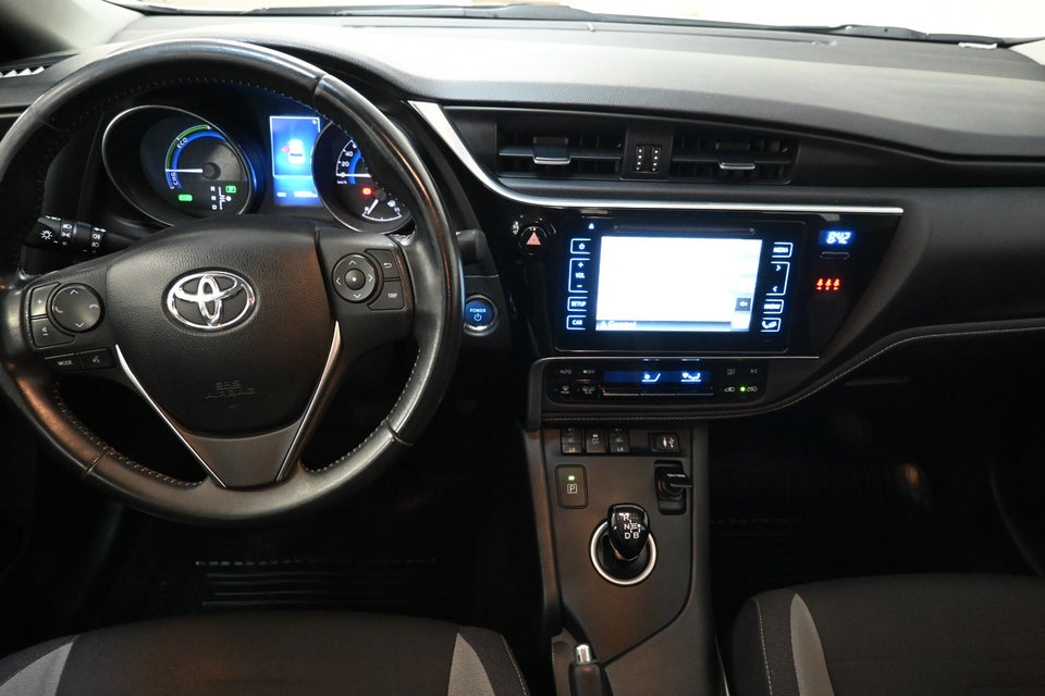 Toyota Auris 1,8 Hybrid H2 CVT 5d