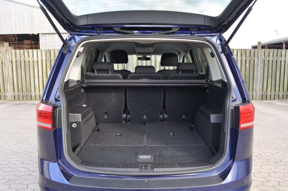 VW Touran 1,6 TDi 115 Comfortline DSG 7prs 5d