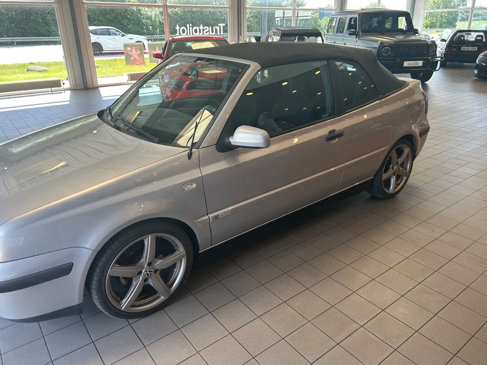 VW Golf IV 1,6 Comfortline Cabriolet 2d