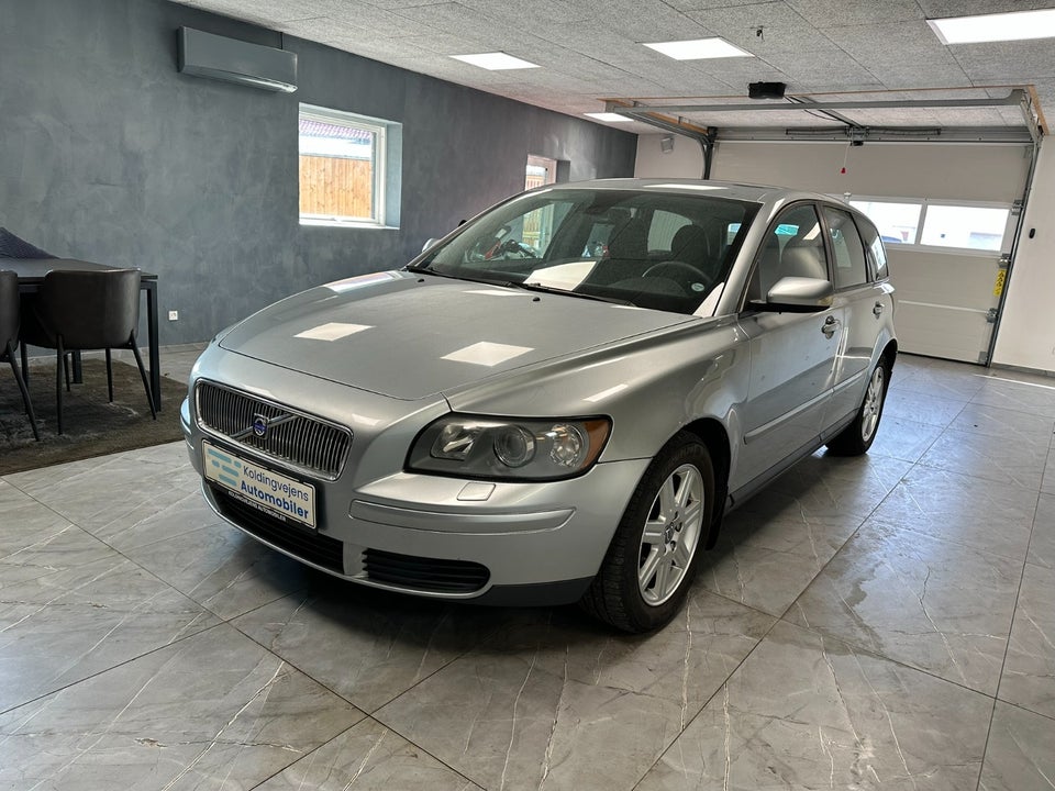 Volvo V50 1,8 Kinetic 5d