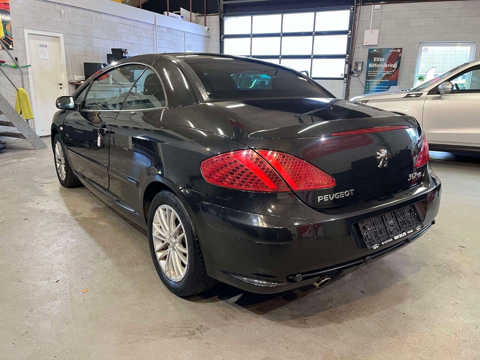 Peugeot 307 2,0 16V CC 2d