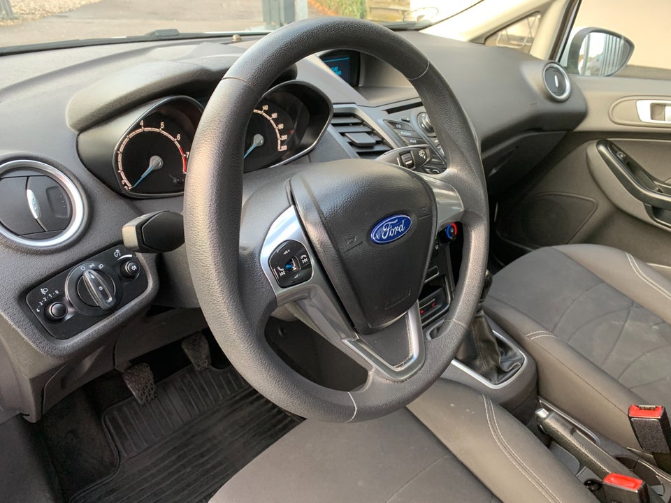 Ford Fiesta 1,0 65 Titanium 5d