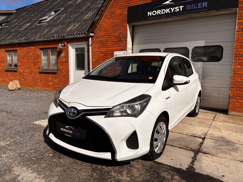 Toyota Yaris 1,5 Hybrid H1 e-CVT 5d