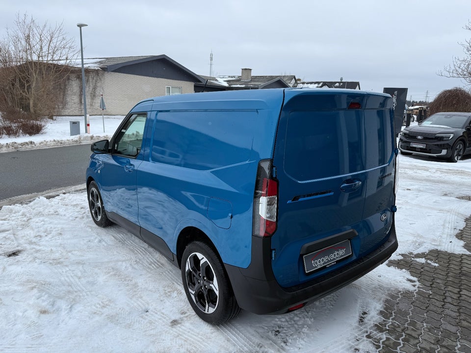 Ford E-Transit Courier 43 Limited