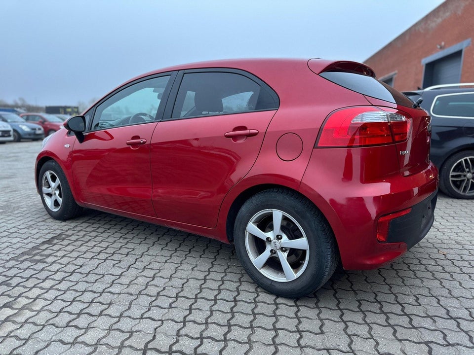 Kia Rio 1,2 CVVT Style 5d