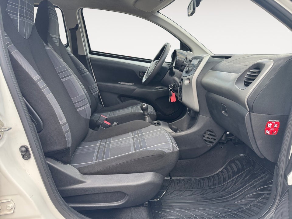 Peugeot 108 1,0 e-VTi 69 Active 5d