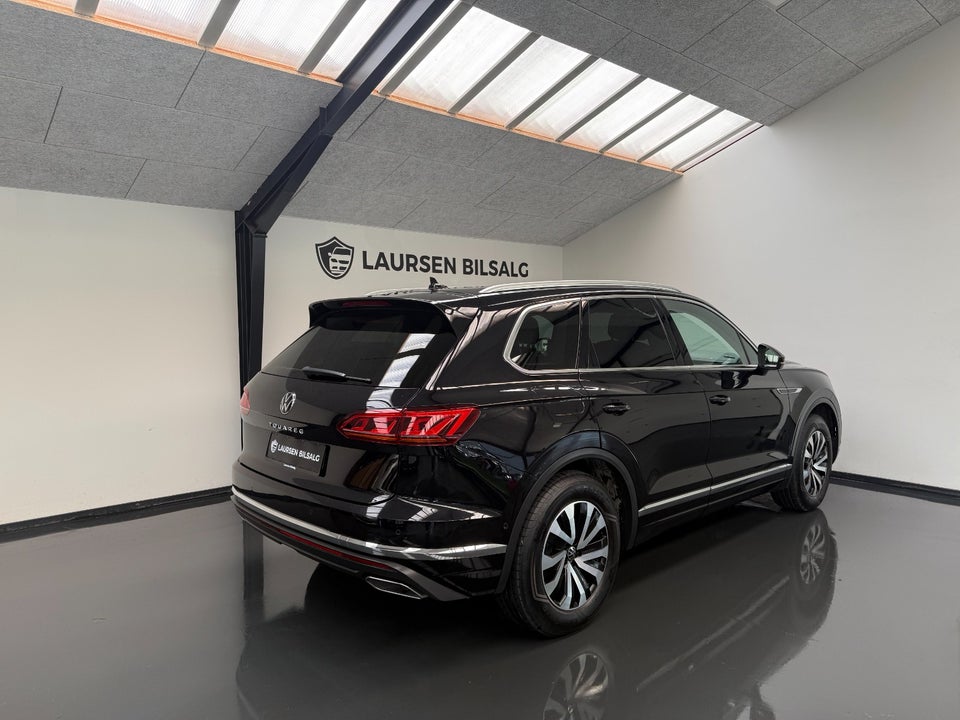 VW Touareg 3,0 TDi 286 Elegance aut. 4Motion Van 5d