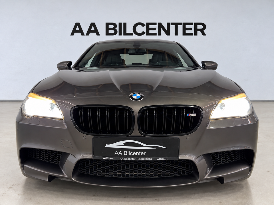 BMW M5 4,4 aut. 4d