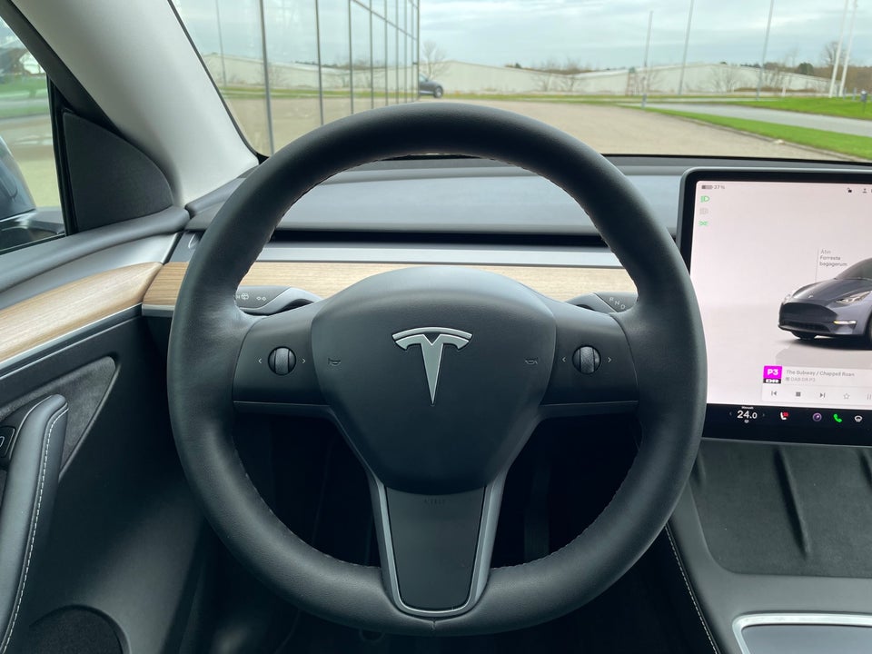 Tesla Model Y Long Range AWD 5d