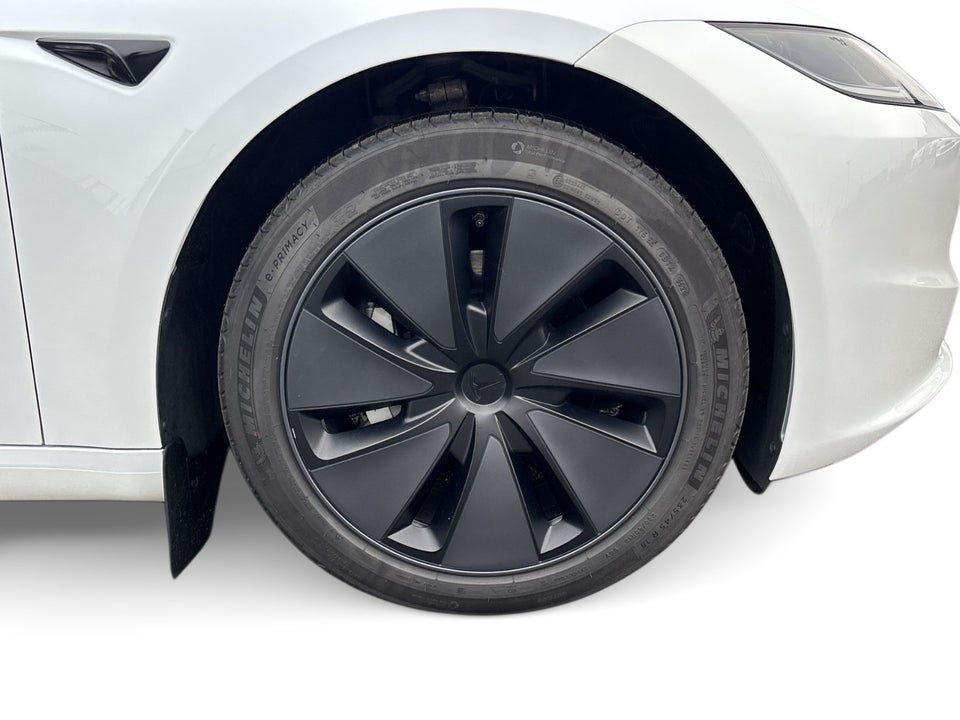 Tesla Model 3 Long Range AWD 4d