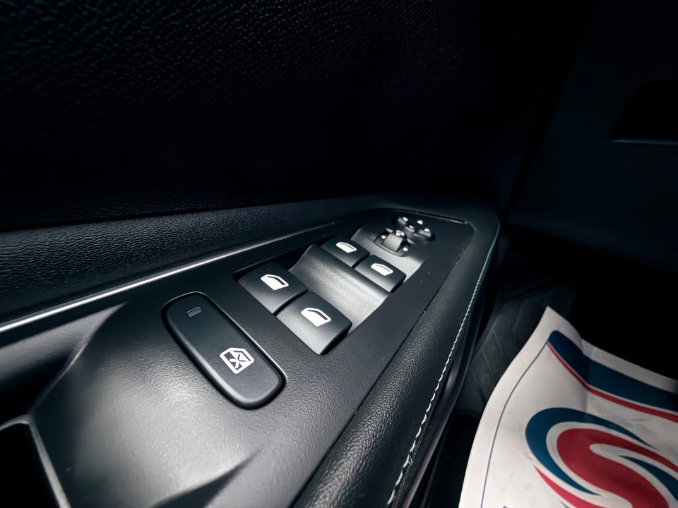 Peugeot 3008 1,6 Hybrid Allure Pack EAT8 5d