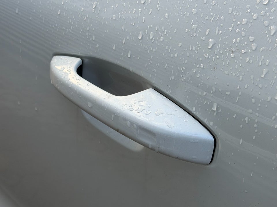 Volvo XC40 P6 ReCharge Core 5d