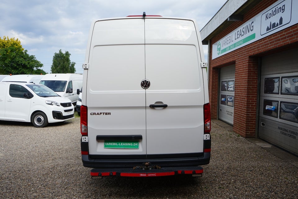 VW Crafter 35 2,0 TDi 177 Kassevogn L3H3