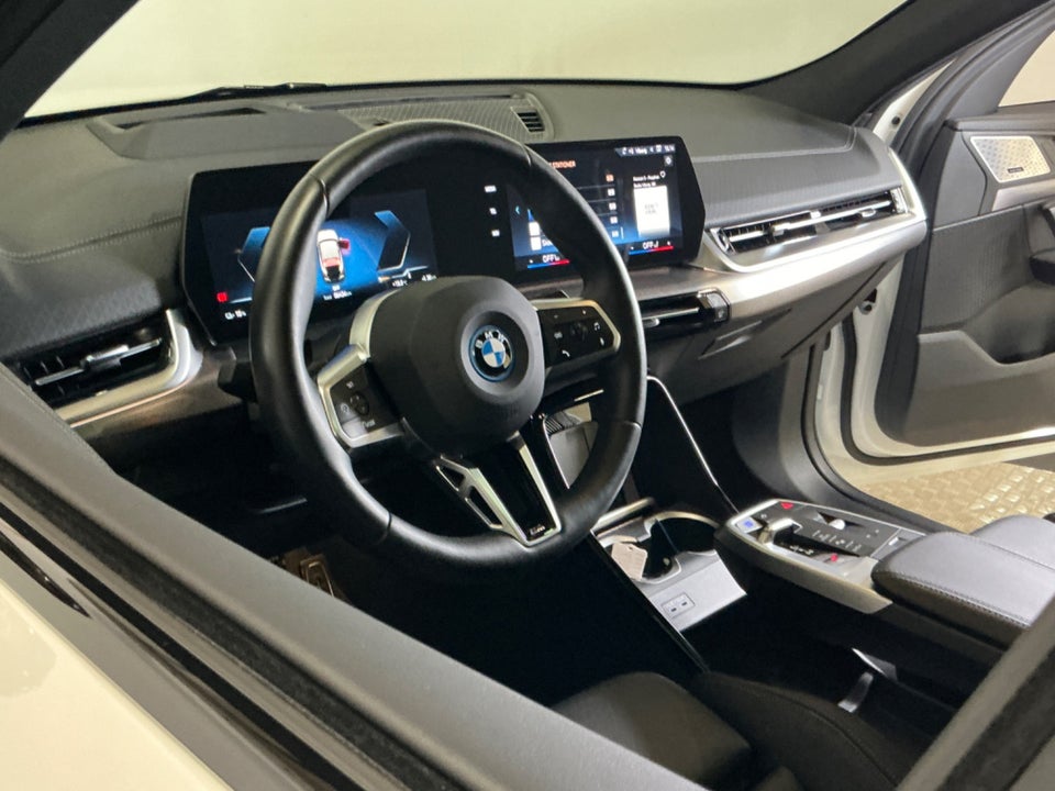 BMW iX2 xDrive30 Fully Charged M-Sport 5d