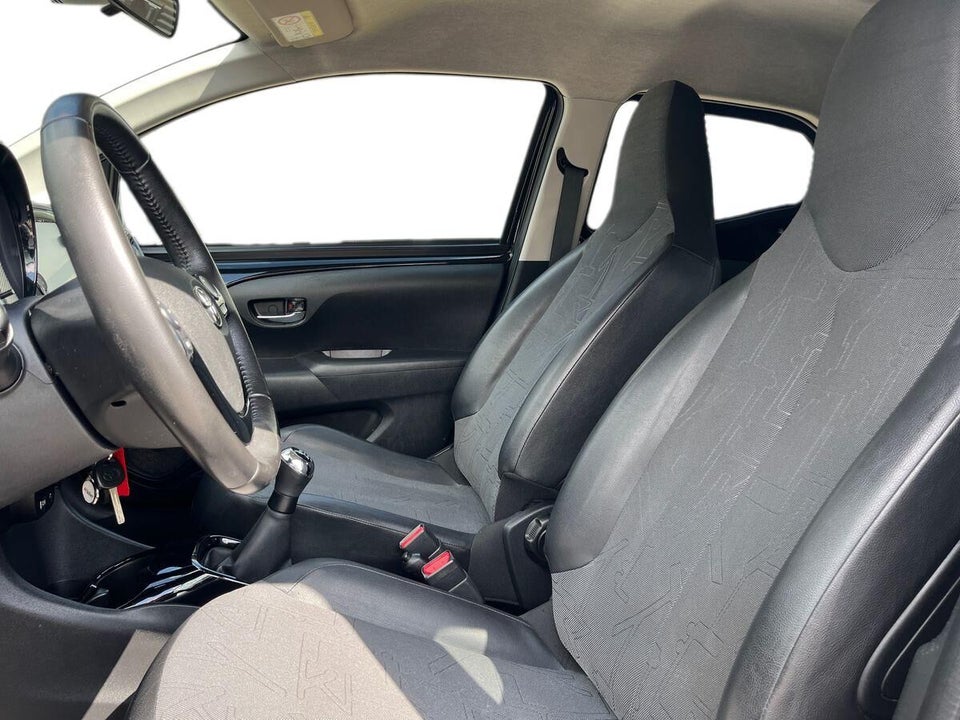 Toyota Aygo 1,0 VVT-i x-cellence 5d