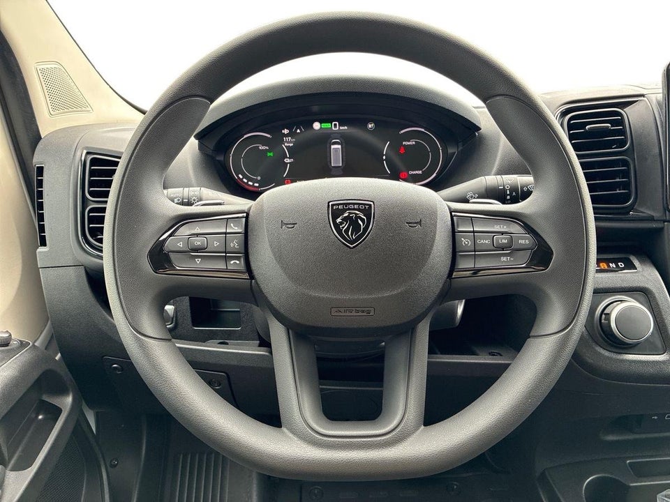 Peugeot e-Boxer 435 110 L3H2 Premium