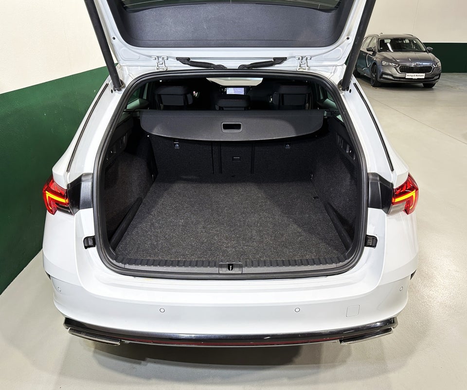 Skoda Octavia 1,4 TSi iV RS Combi DSG 5d