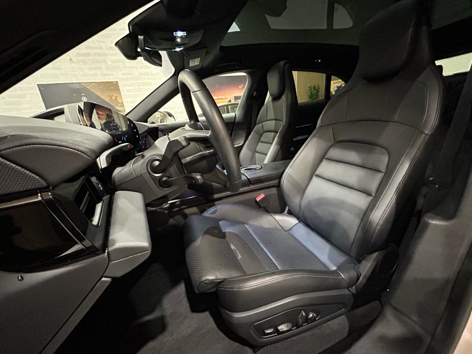 Porsche Taycan Performance+ Sport Turismo 5d