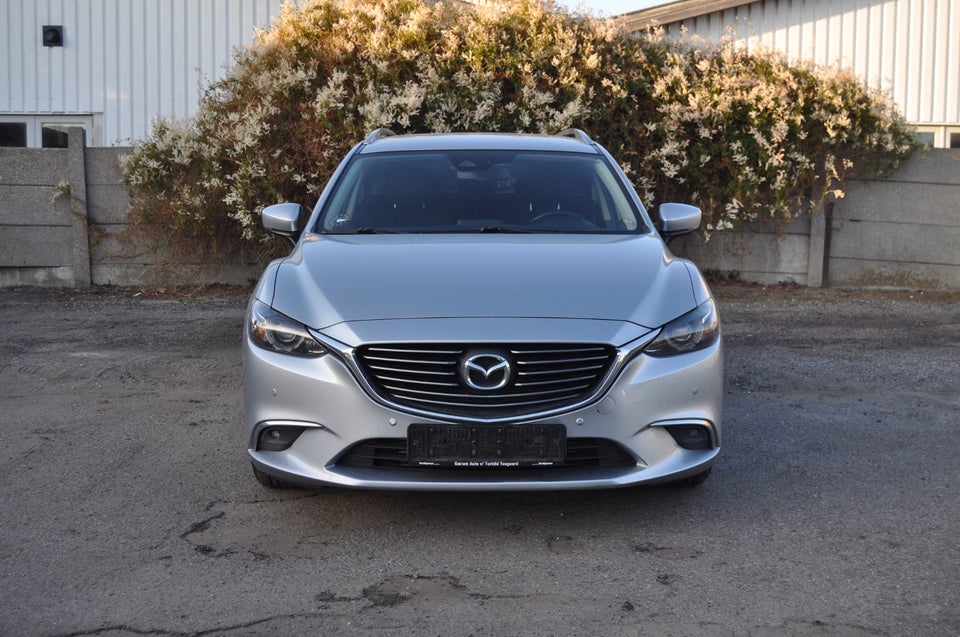 Mazda 6 2,2 SkyActiv-D 150 Core stc. aut. 5d