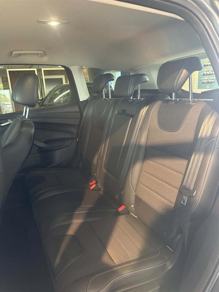 Ford Kuga 2,0 TDCi 180 Titanium aut. AWD 5d