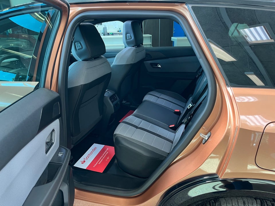 Opel Grandland-e 73 GS Sky 5d