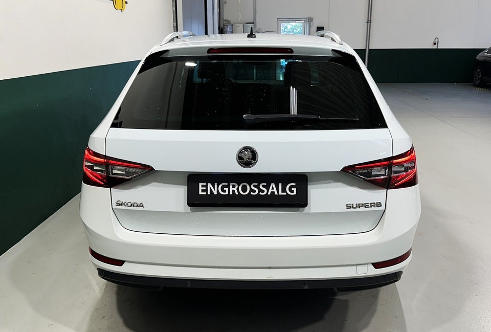 Skoda Superb 2,0 TDi 150 Style Combi DSG 5d