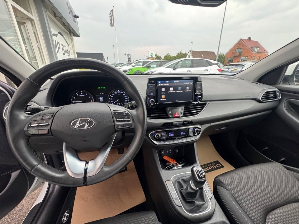 Hyundai i30 1,0 T-GDi Premium 5d