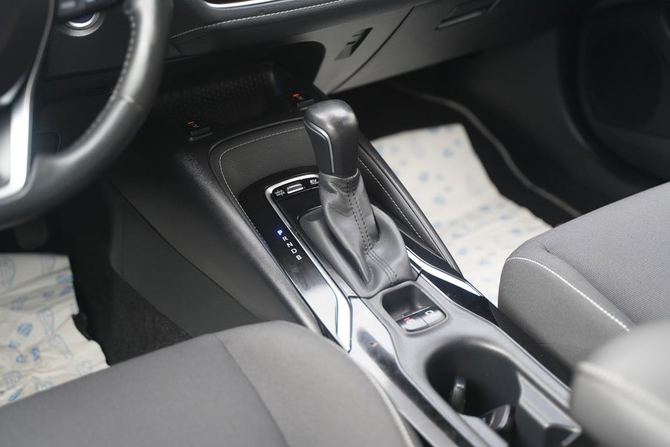 Toyota Corolla 1,8 Hybrid H3 Design MDS 5d