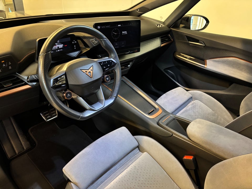 Cupra Born 77 e-Boost Dinamica Pack High 5d