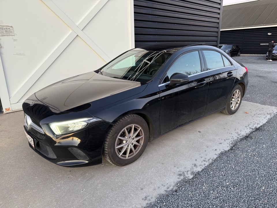 Mercedes A200 1,3  4d