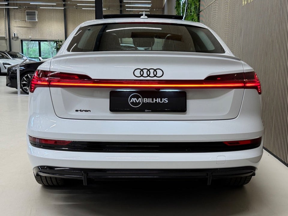 Audi e-tron 55 S-line Sportback quattro 5d