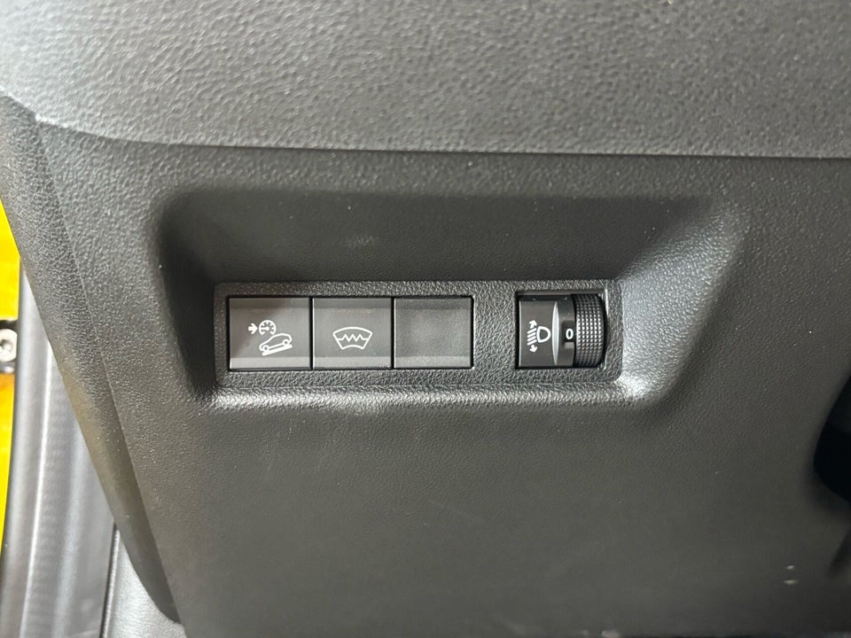 Jeep Avenger 54 1st Edition 5d