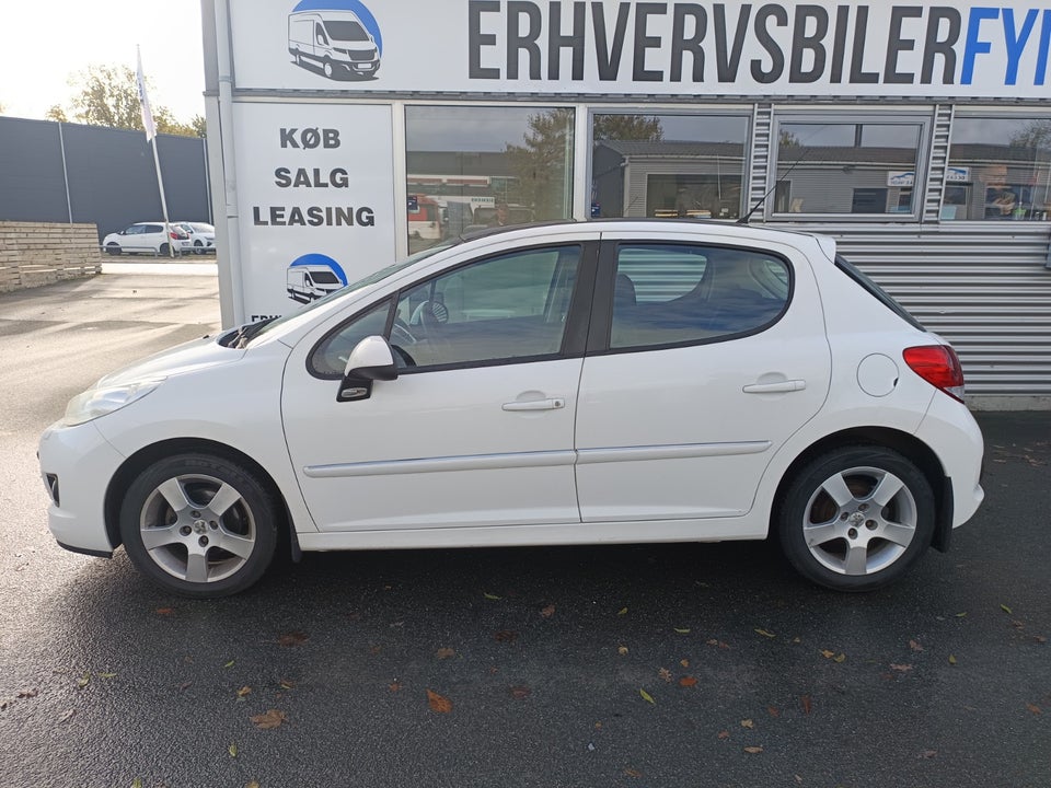Peugeot 207 1,6 HDi 90 Comfort+ 5d