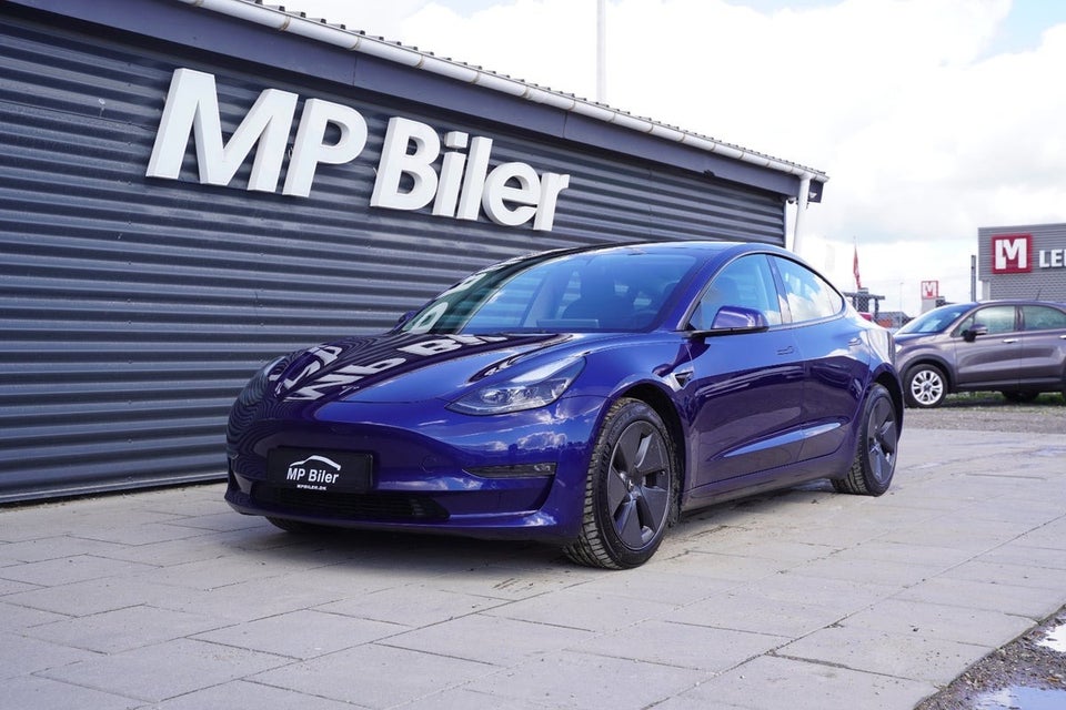 Tesla Model 3 Long Range AWD 4d