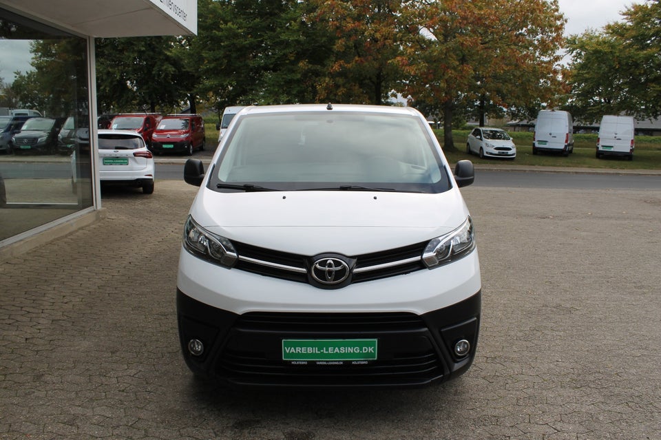 Toyota ProAce Verso 1,5 D 120 Long Combi 9prs 5d