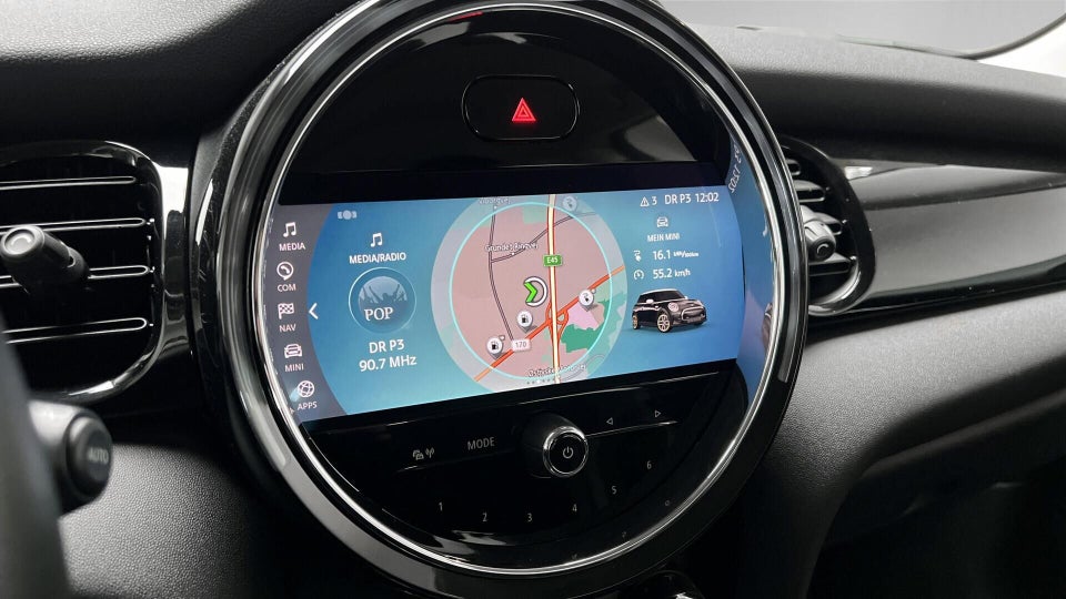 MINI Cooper SE Essential 3d