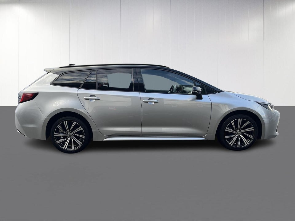 Toyota Corolla 1,8 Hybrid Active Premium Touring Sports MDS 5d