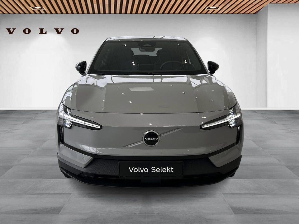 Volvo EX30 Standard Range Plus 5d