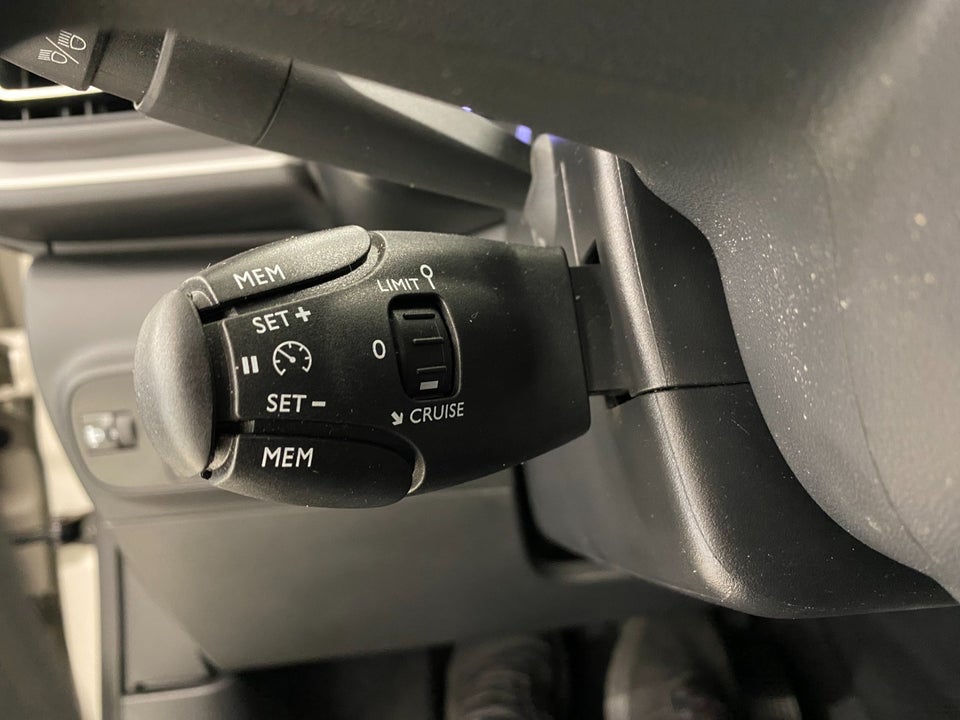 Citroën C3 1,2 PureTech 83 Shine 5d