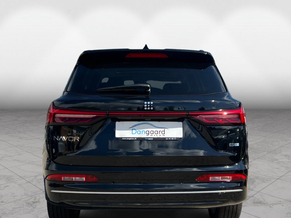 Navor E5 1,5 PHEV Rock 5d