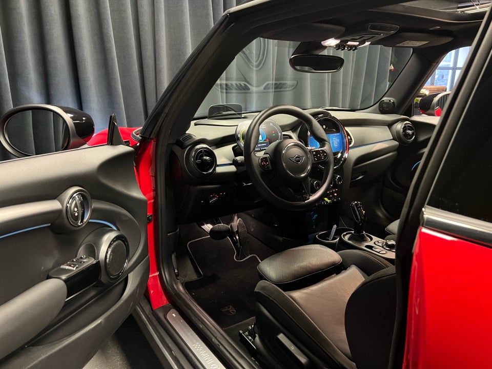 MINI Cooper SE Yours Trim 3d