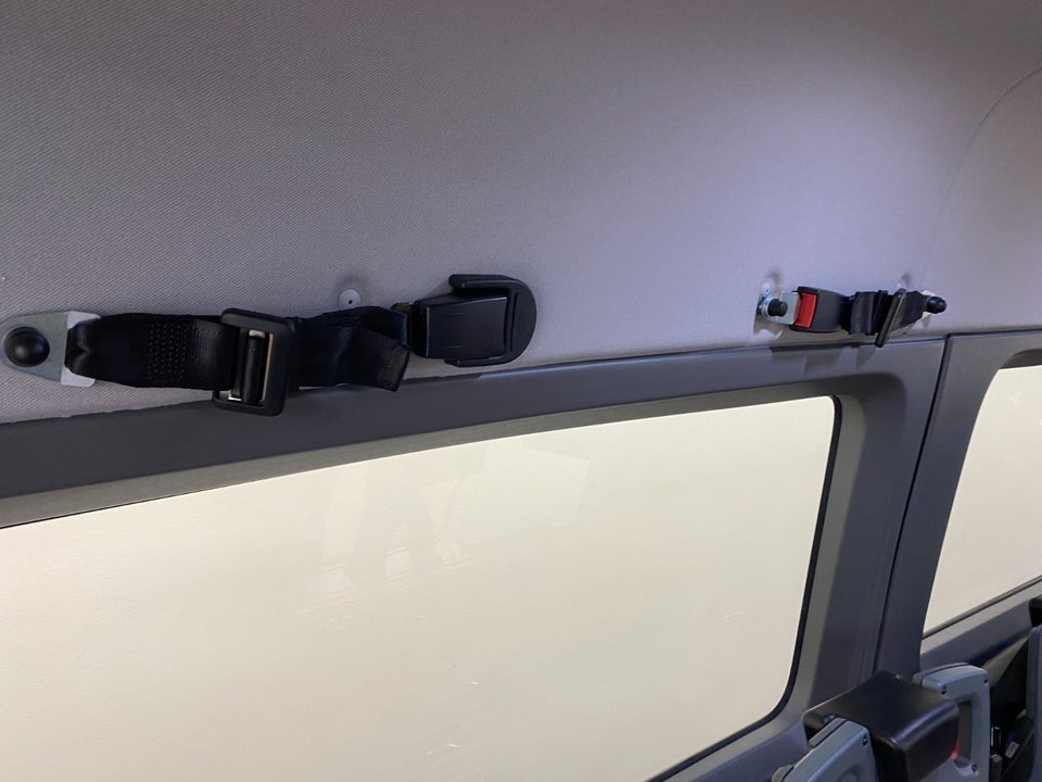 VW Crafter 35 2,0 TDi 140 Kombi aut.