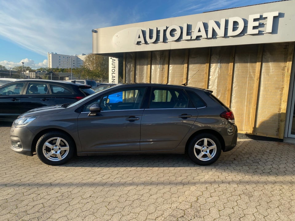 Citroën C4 1,6 BlueHDi 120 Feel Complet EAT6 5d