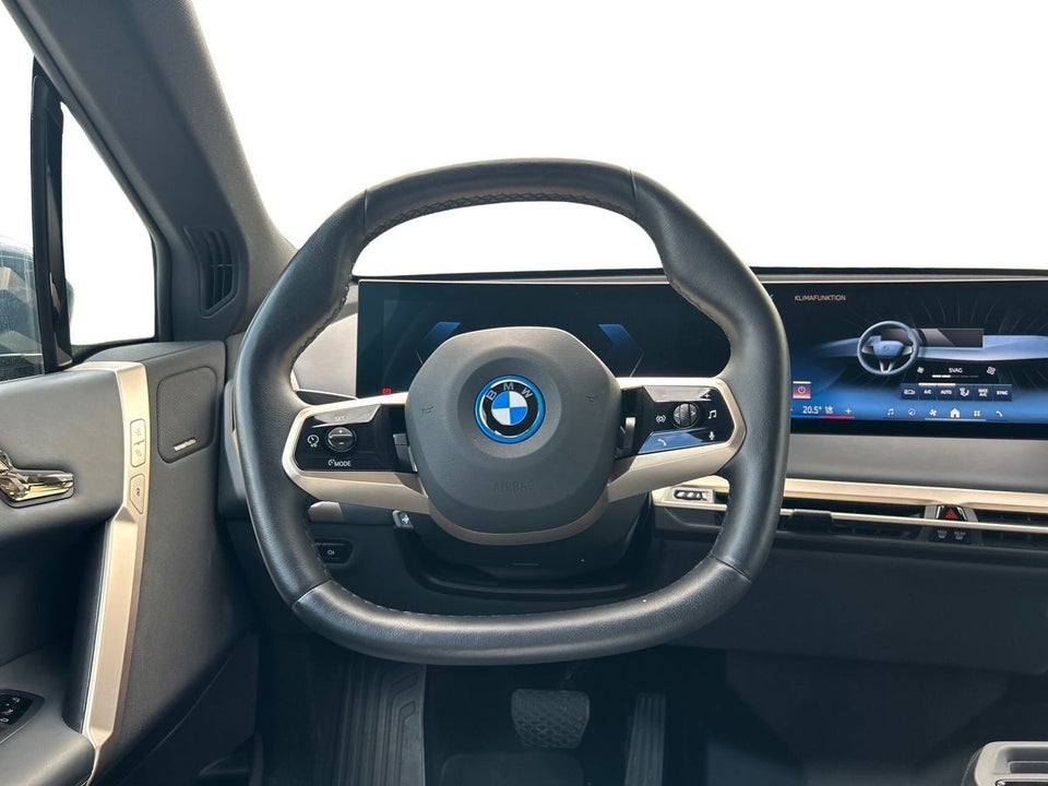 BMW iX xDrive40 5d