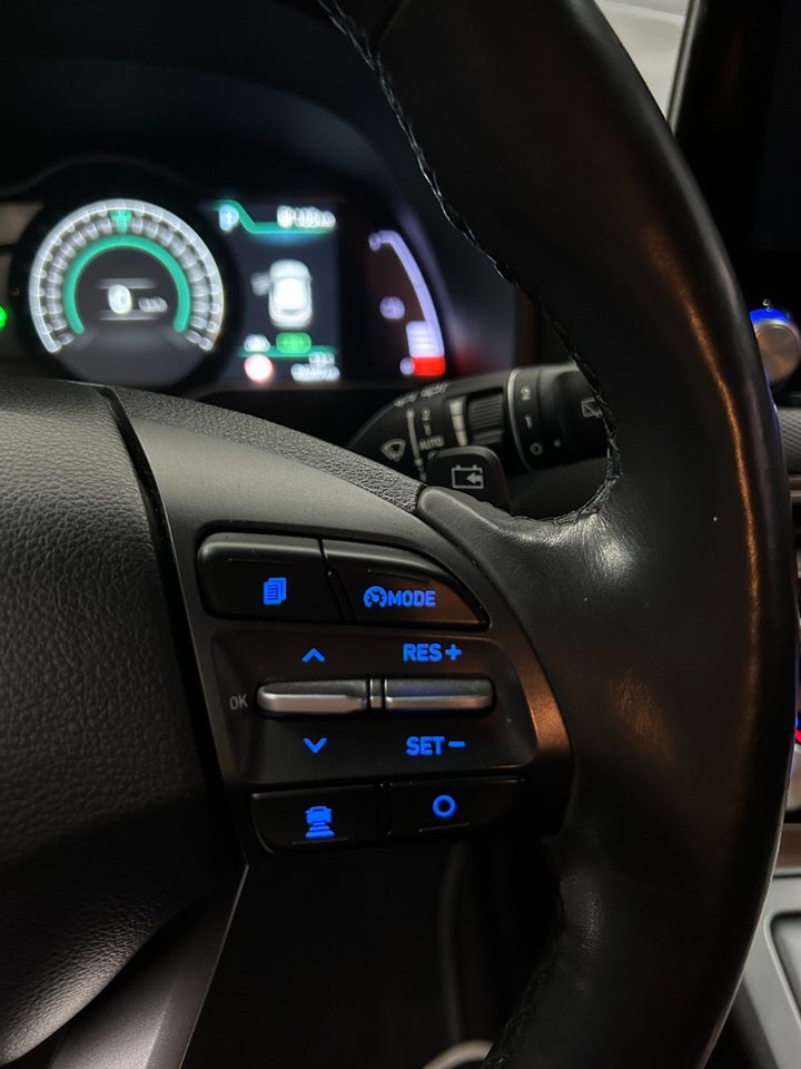 Hyundai Kona 64 EV Ultimate 5d