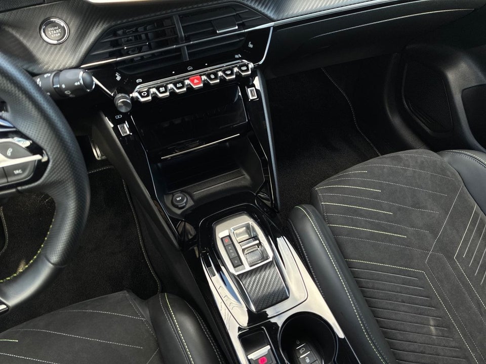 Peugeot e-208 54 GT 5d