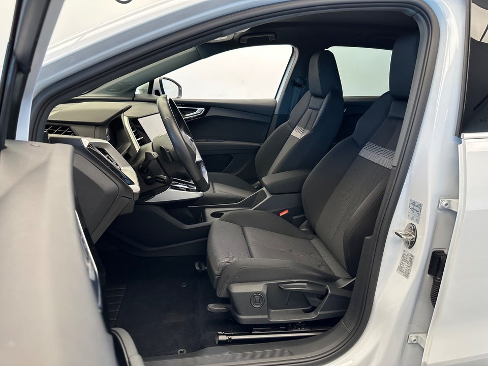 Audi Q4 e-tron 45 Progress 5d