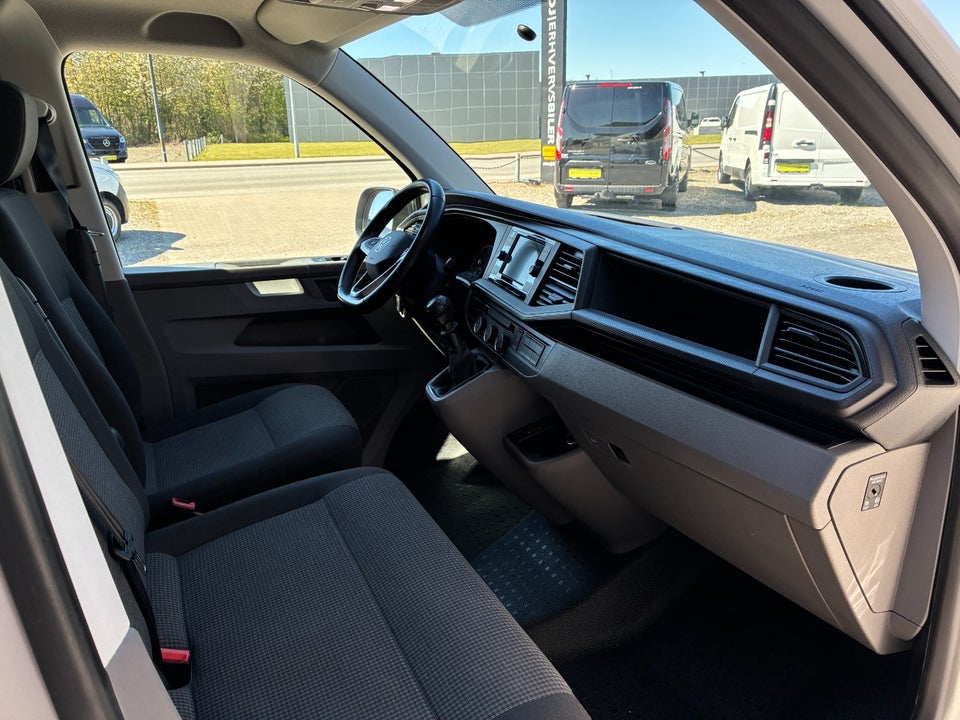 VW Transporter 2,0 TDi 150 Kassevogn lang